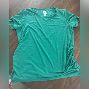 Gap maternity athletic top size medium